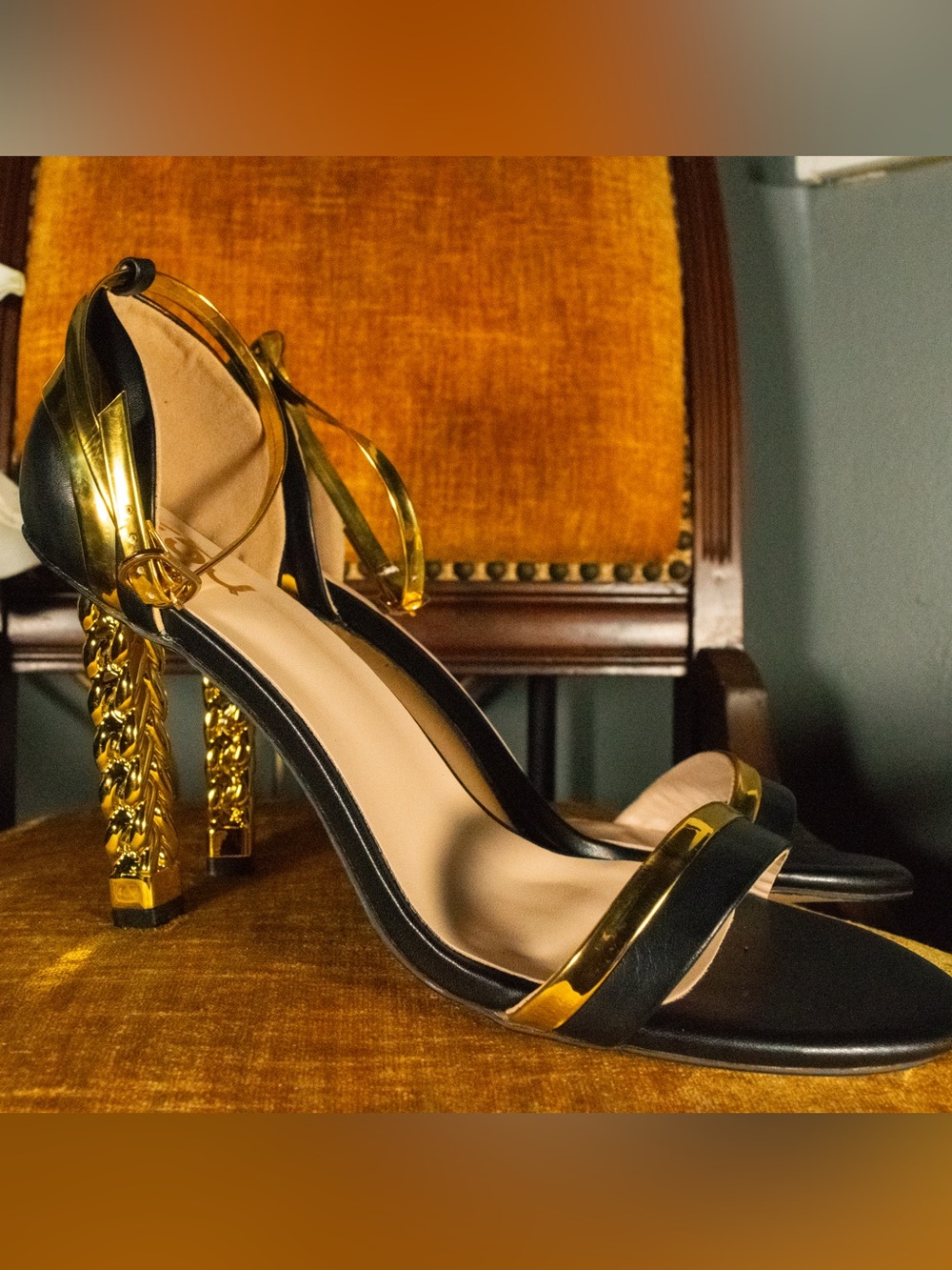 SIZE 14 FSJ Flower Gold Metal Chain Heel